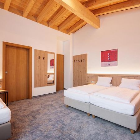 Hotel Alpenland Sankt Anton am Arlberg Bagian luar foto